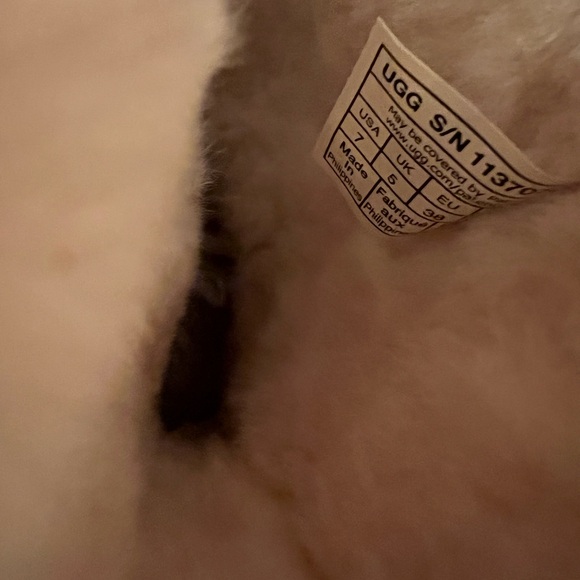 NEW UGG W Bailey Graphic Logo Strap Boot - chestnut - Picture 2 of 11